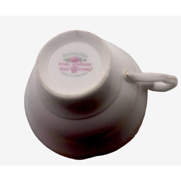 Vintage Royal Stafford Berkeley Rose Bouquet Teacup and Saucer. Fine Bone China - Picture 10 of 11